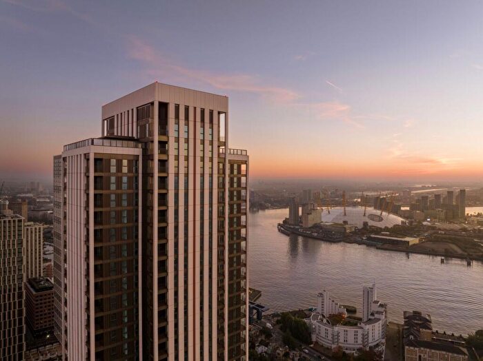 2 Bedroom Flat For Sale In One Thames Quay, Canary Wharf, London, E14