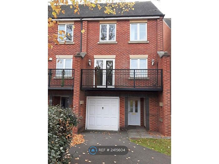 3 Bedroom End Of Terrace House To Rent In City View, Nottingham, NG3