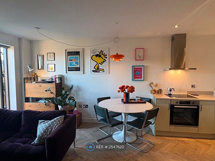 1 Bedroom Flat To Rent In Woodmill Road, London, E5