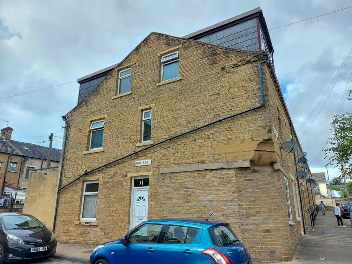 4 Bedroom Terraced House To Rent In Hoxton Street, Bradford, BD8