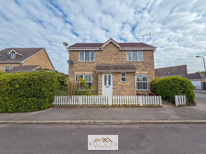 3 Bedroom Detached House For Sale In Euston Way, Laughton Common, Sheffield, S25
