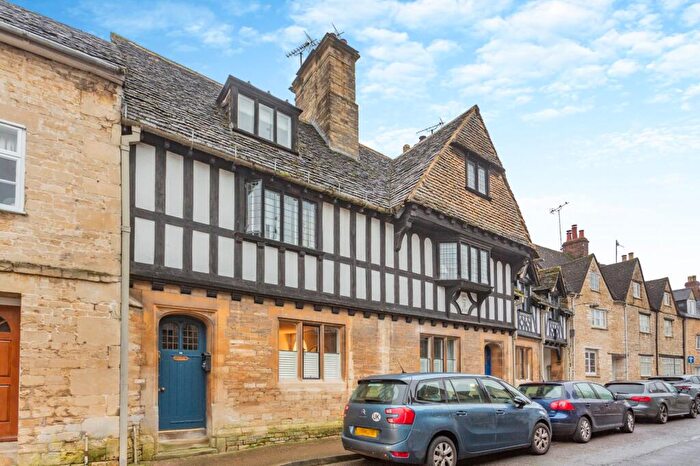 3 Bedroom Terraced House For Sale In Gloucester Street, Cirencester, Gloucestershire, GL7