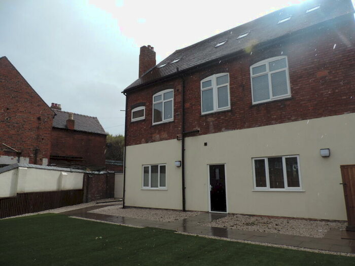 1 Bedroom Apartment To Rent In Quarry Hill, Wilnecote, B77