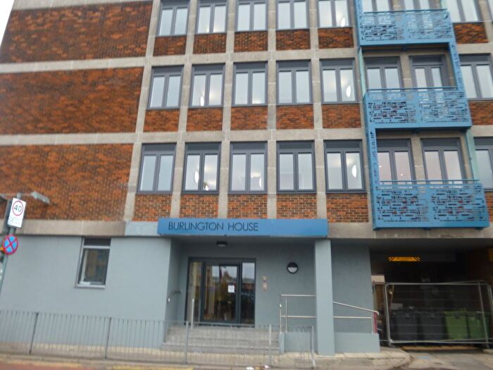 1 Bedroom Flat To Rent In Swanfield Road, Waltham Cross, EN8