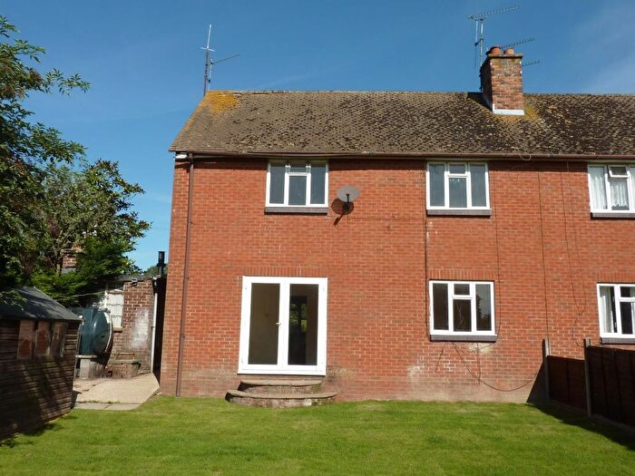3 Bedroom Semi Detached House To Rent In Oakfields, Iden Green, Cranbrook, TN17