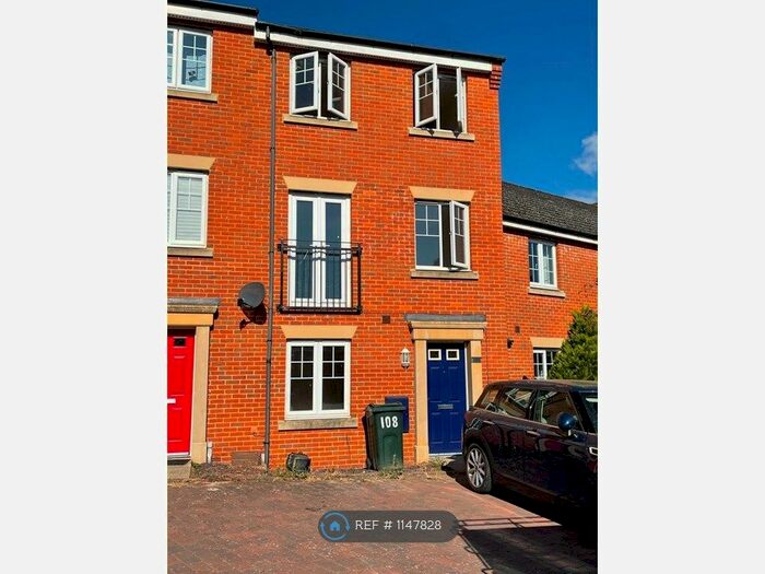 4 Bedroom Terraced House To Rent In Tunbridge Way, Ashford, TN23