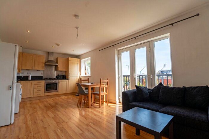 2 Bedroom Flat To Rent In Priory Court, Pershore Road, Edgbaston, Birmingham, B5
