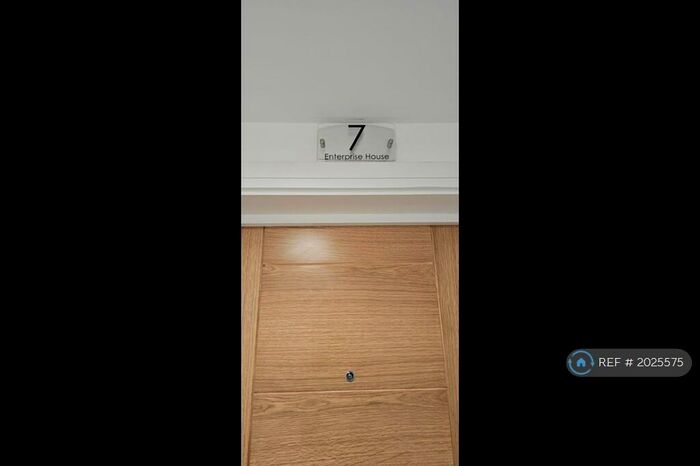 1 Bedroom Flat To Rent In Union Street, Bedford, MK40