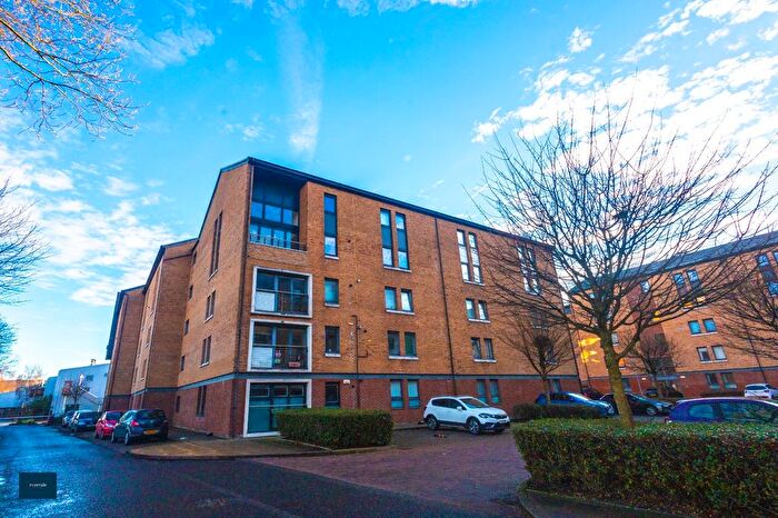 2 Bedroom Flat To Rent In Minerva Way, Glasgow, G3