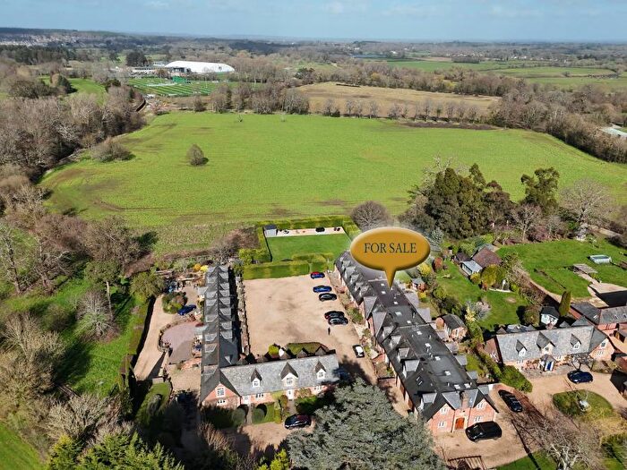 4 Bedroom Detached House For Sale In Moortown Drive, Wimborne, BH21