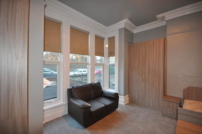 1 Bedroom Flat To Rent In Hyde Park Road, Hyde Park, Leeds, LS6