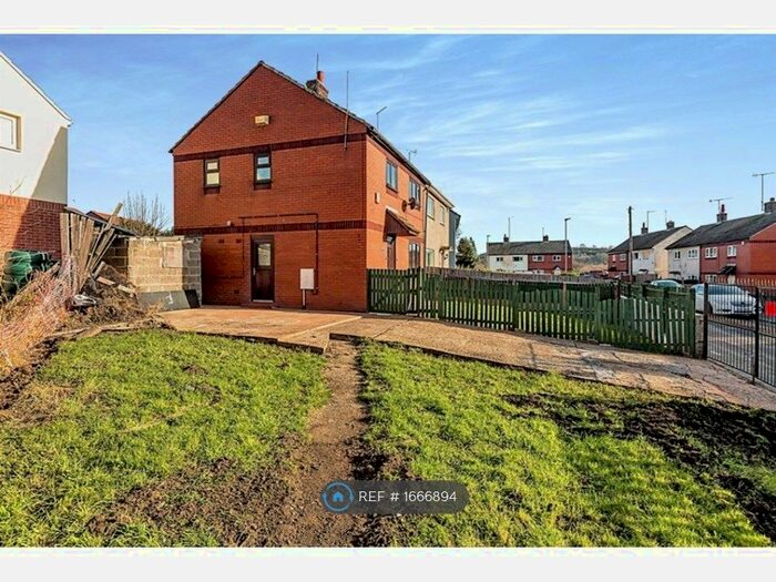 3 Bedroom Semi-Detached House To Rent In Welland Crescent, Elsecar, Barnsley, S74
