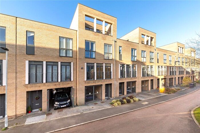 4 Bedroom Terraced House For Sale In Plantation Avenue, Trumpington, Cambridge, CB2