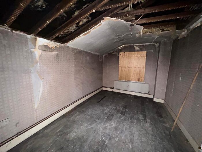 2 Bedroom Flat For Sale In Ethnard Road, Southwark, SE15