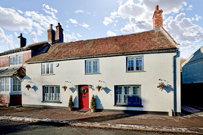 4 Bedroom Detached House For Sale In Thrapston Road, Huntingdon, PE28