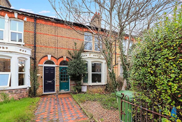4 Bedroom Terraced House For Sale In Cherry Hinton Road, Cambridge, CB1