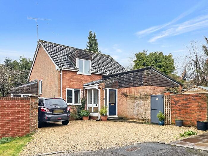 4 Bedroom Detached House For Sale In St. Nicholas Close, Porton, Salisbury, SP4