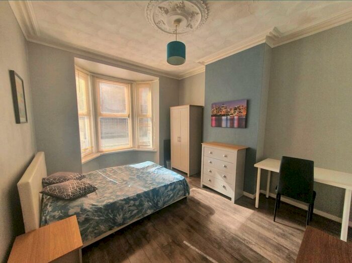 5 Bedroom House To Rent In Fraser Road, Portsmouth, PO5