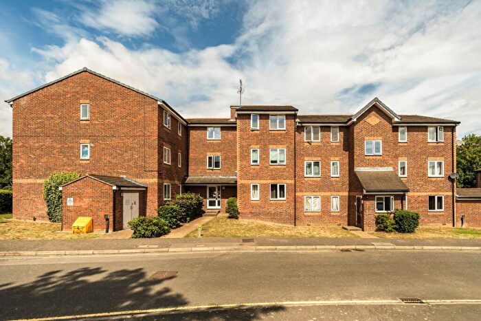 2 Bedroom Flat For Sale In Bernard Ashley Drive, Charlton, SE7