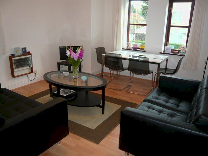 2 Bedroom Flat To Rent In Freemantle Road, Stoneygate, Leicester, LE2