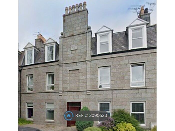 2 Bedroom Flat To Rent In Whitehall Place, Aberdeen, AB25