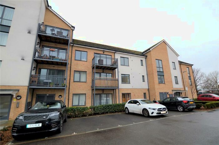 2 Bedroom Apartment To Rent In Watson Place, London, SE25