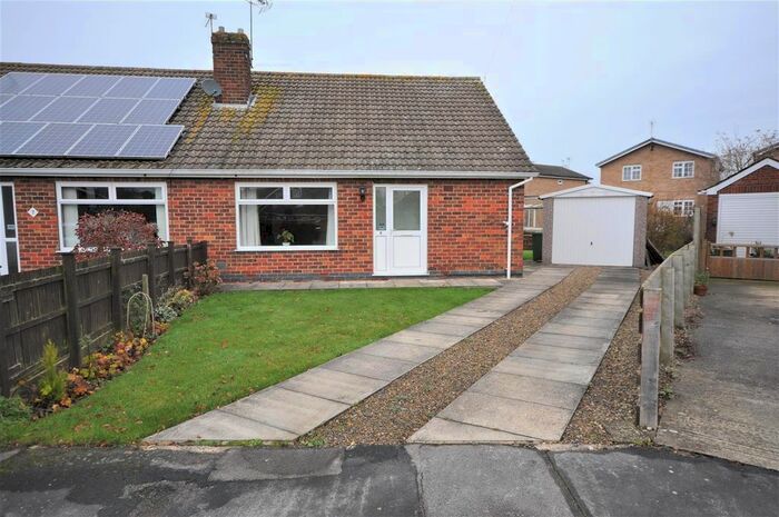 3 Bedroom Semi-Detached Bungalow To Rent In Ashdale Road, Dunnington, York, YO19