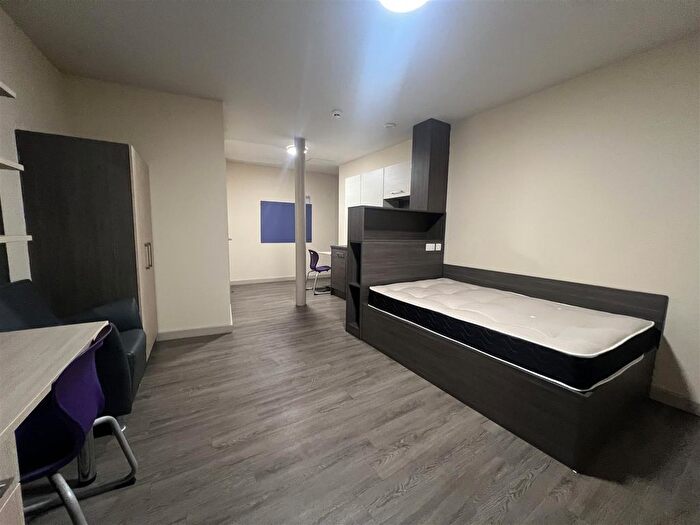 1 Bedroom Flat To Rent In Hounds Gate, Nottingham, NG1