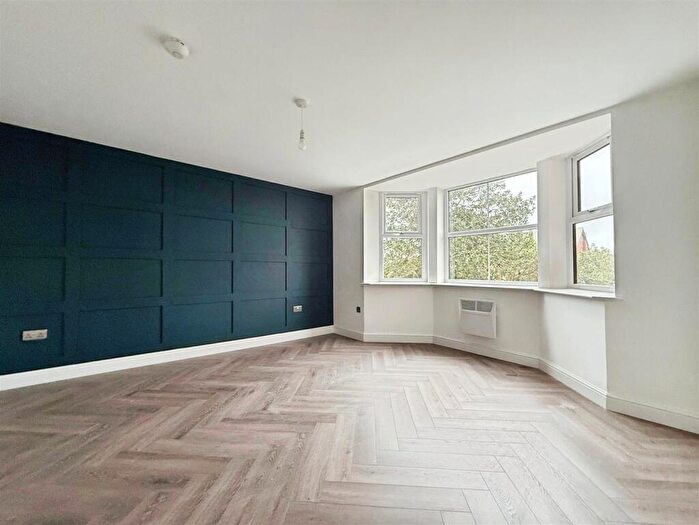 2 Bedroom Apartment To Rent In Southport, PR8