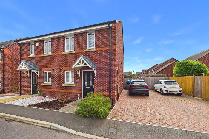 2 Bedroom Semi Detached House To Rent In Monk Road, Burton-On-Trent, DE13