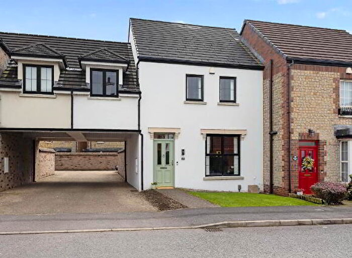 3 Bedroom End Of Terrace House For Sale In Lady Wallace Road, Lisburn, BT28