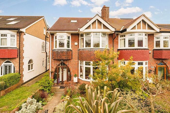 4 Bedroom Semi Detached House To Rent In Ainsdale Road, Ealing, W5