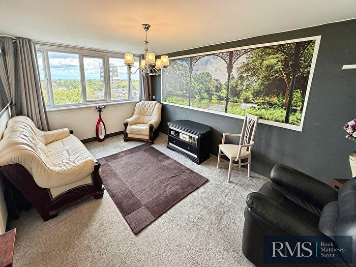 1 Bedroom Apartment For Sale In Wyndham Avenue, Newcastle Upon Tyne, NE3