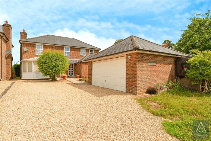 3 Bedroom Detached House For Sale In Newton Purcell, Buckingham, Oxfordshire, MK18