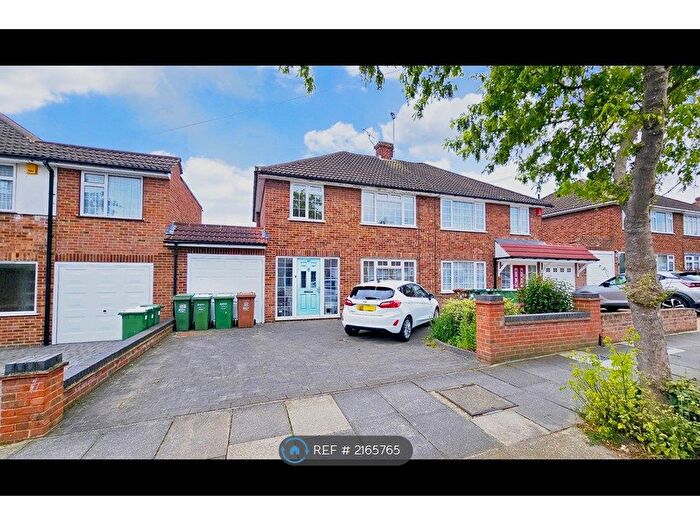 3 Bedroom Semi-Detached House To Rent In Thanet Road, Bexley, DA5