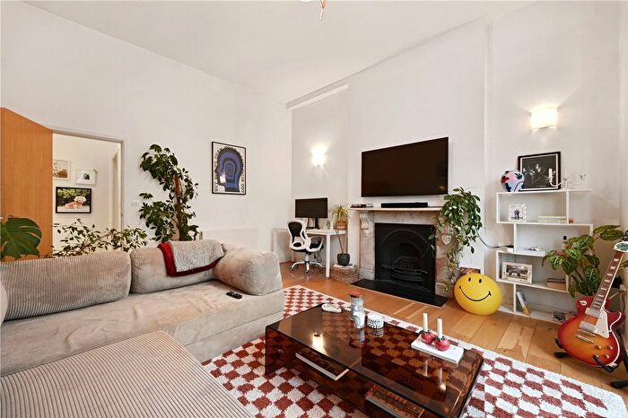 1 Bedroom Flat To Rent In Westbourne Park Road, London, W11