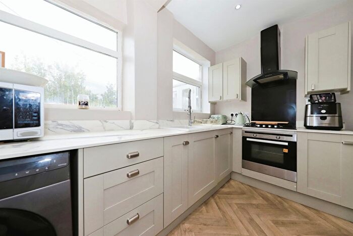 3 Bedroom Semi-Detached House For Sale In Hatton Crescent, Wednesfield, Wolverhampton, WV10