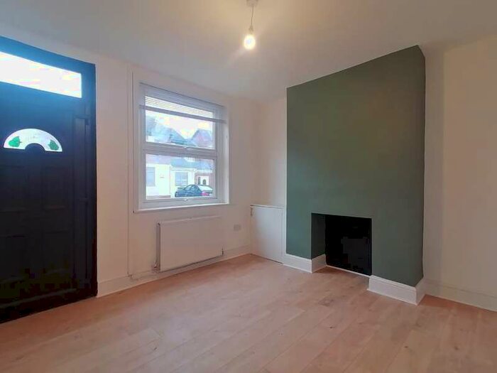 2 Bedroom End Of Terrace House To Rent In Station Street, Cheslyn Hay, WS6