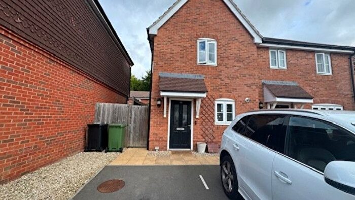 2 Bedroom Semi-Detached House For Sale In Rowden Way, Alton, GU34