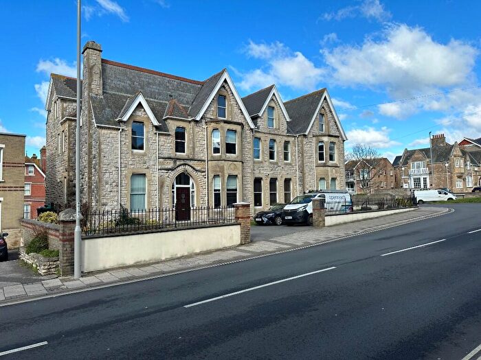 2 Bedroom Flat To Rent In Greenhill, Weymouth, Dorset, DT4