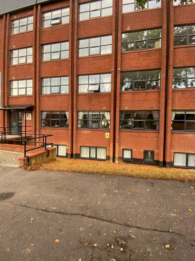 2 Bedroom Apartment To Rent In Station Road, Kettering, NN15