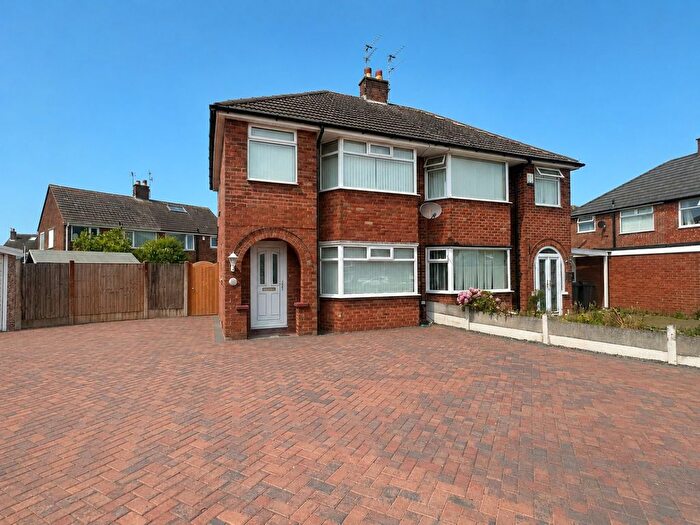 3 Bedroom Semi-Detached House To Rent In Highcroft Avenue, Blackpool, FY2
