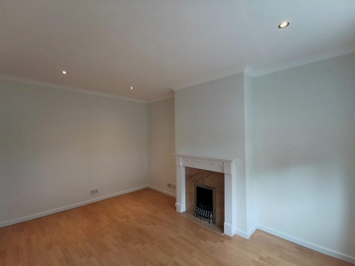 2 Bedroom Maisonette To Rent In Brooke Avenue, Harrow, HA2
