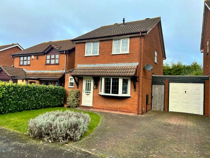 3 Bedroom Detached House To Rent In Gillows Croft, Solihull, B90
