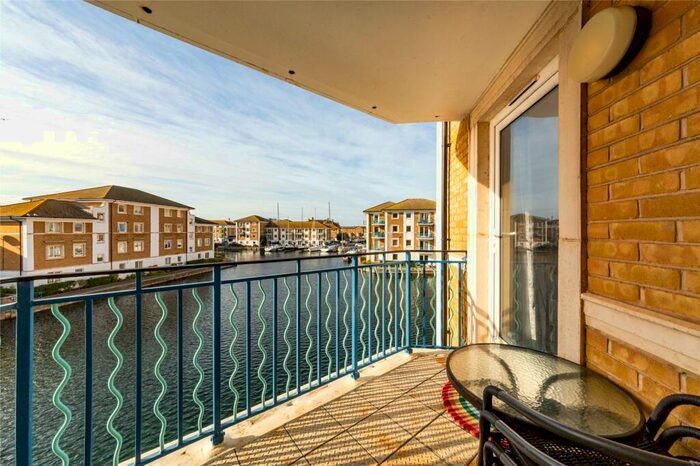 2 Bedroom Flat To Rent In St. Vincents Court, The Strand, Brighton, BN2