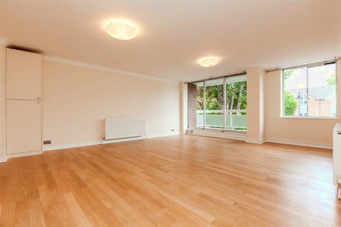 2 Bedroom Apartment To Rent In Hornsey Lane, Highgate, London, N6