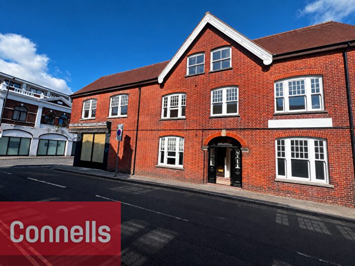 1 Bedroom Apartment To Rent In East Park, Crawley, RH10