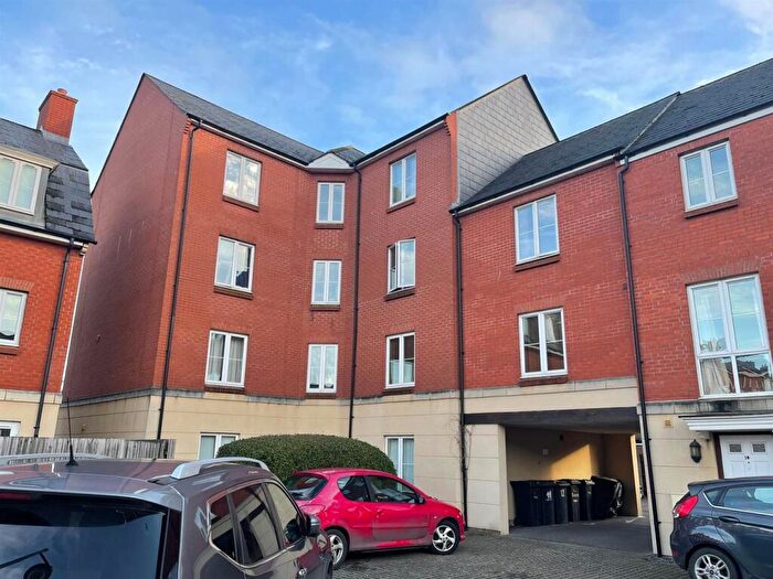 3 Bedroom Apartment To Rent In Turners Court, Melksham, SN12