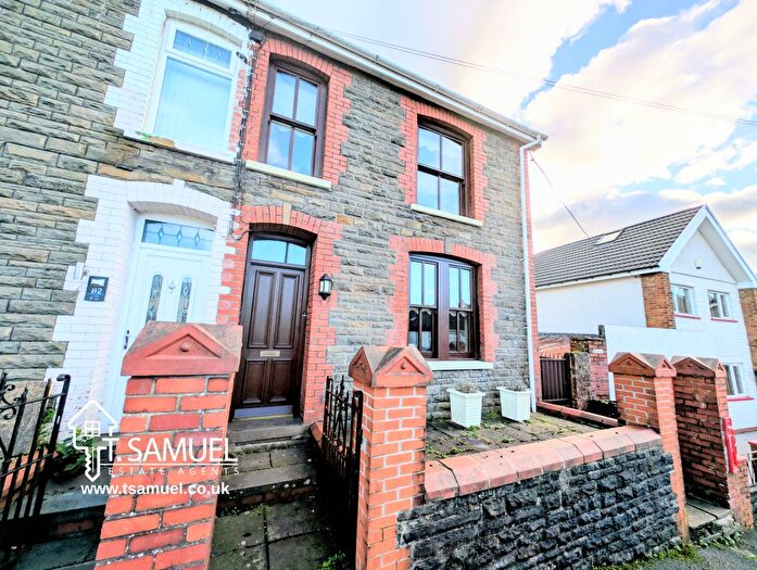 2 Bedroom Semi Detached House For Sale In Lock Street, Abercynon, CF45