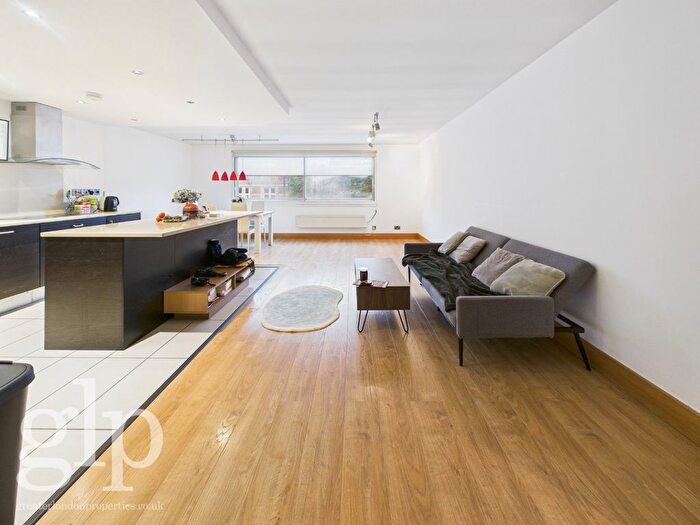 2 Bedroom Flat To Rent In Hamilton House, Southampton Row, Bloomsbury, London, WC1B